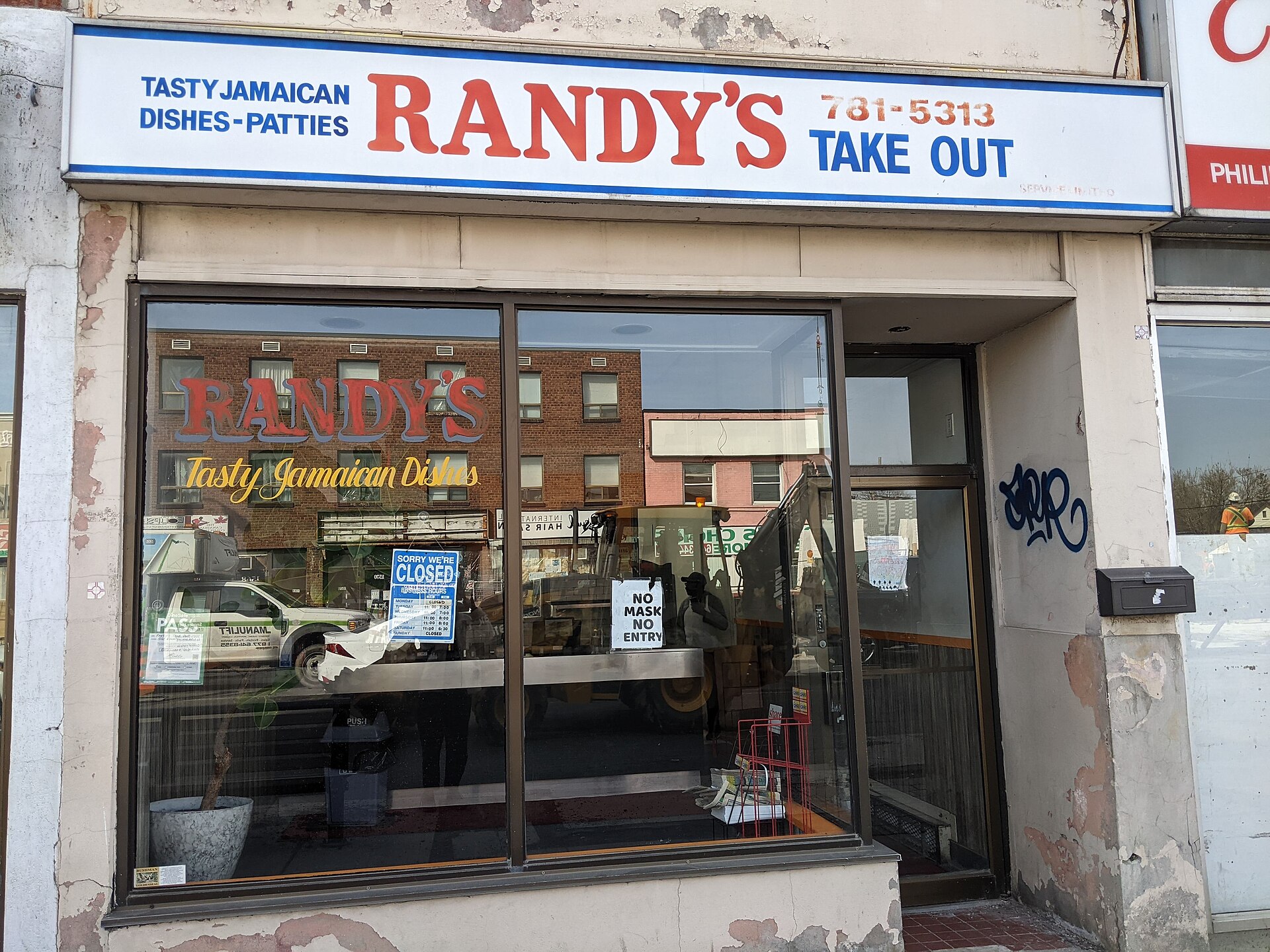 Randys Take Out Storefront 2021 03 23