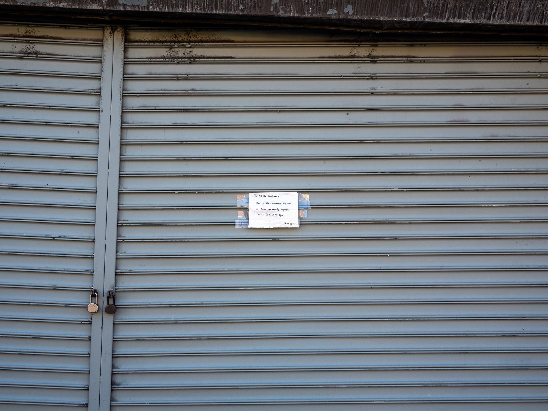 Coronavirus closing sign in Brooklyn (60521)